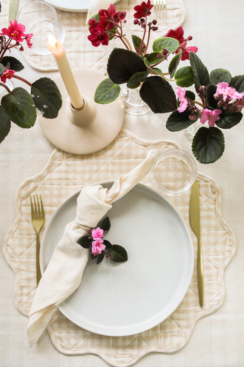 MINI GINGHAM - Cream Scalloped Edge Placemat