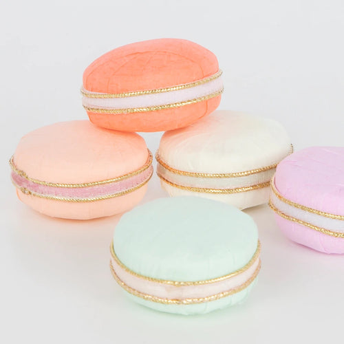 Meri Meri x Ladurée Paris Macaroon Surprise Balls