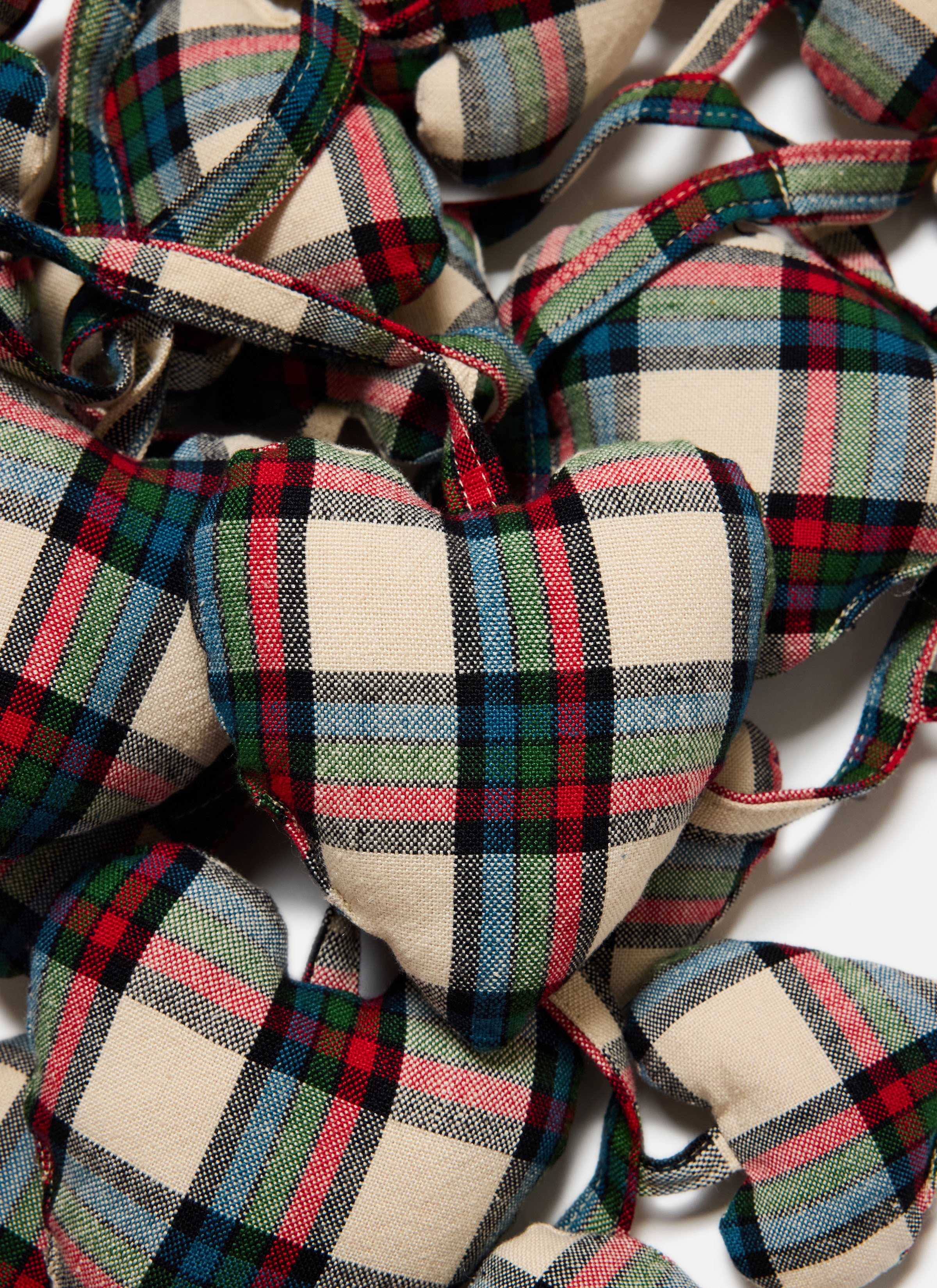 IDYLLWILD PLAID - Multi Hearts Garland – Heather Taylor Home