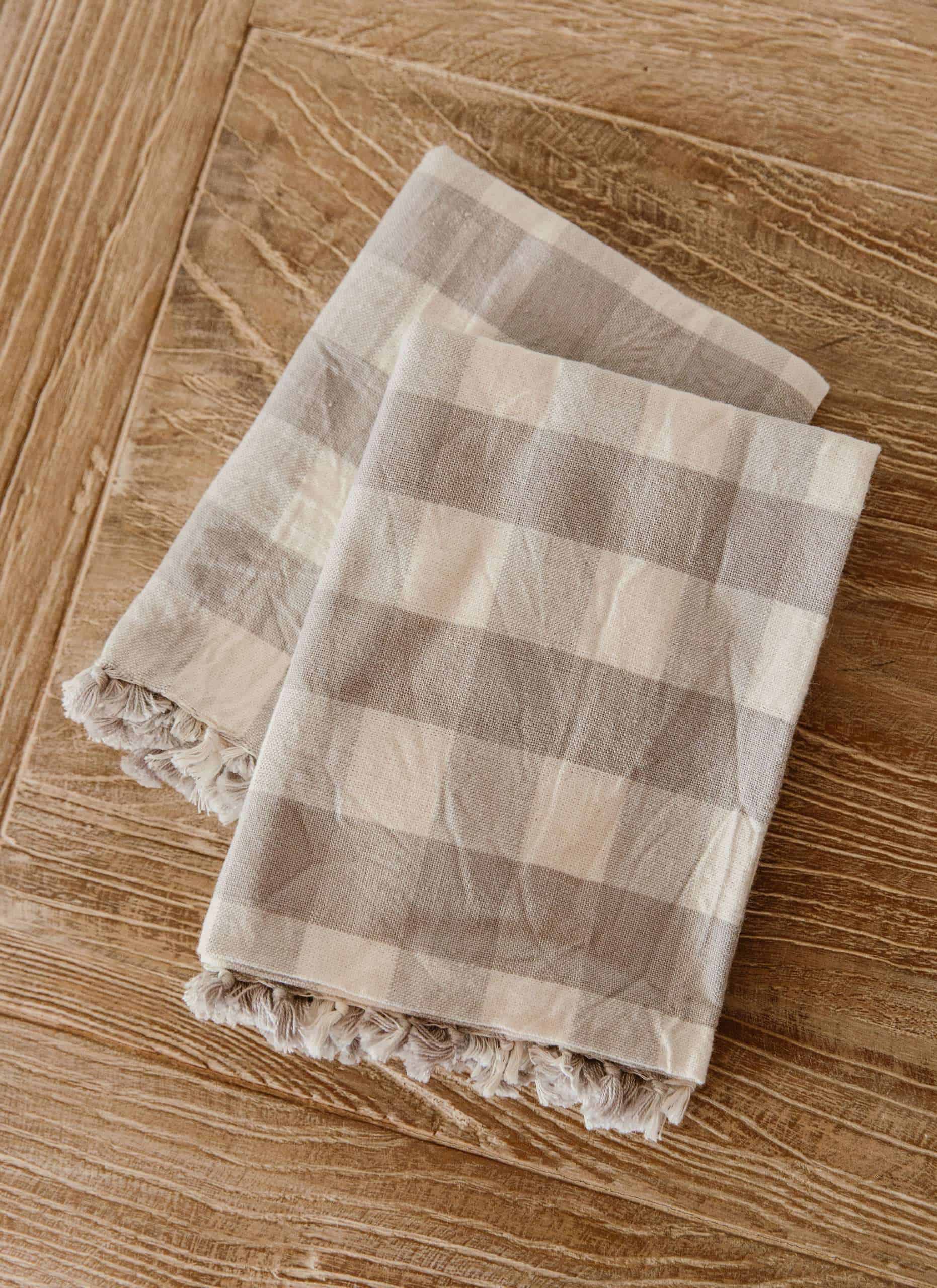 GINGHAM Dove Tea Towel - Thumbnail 3