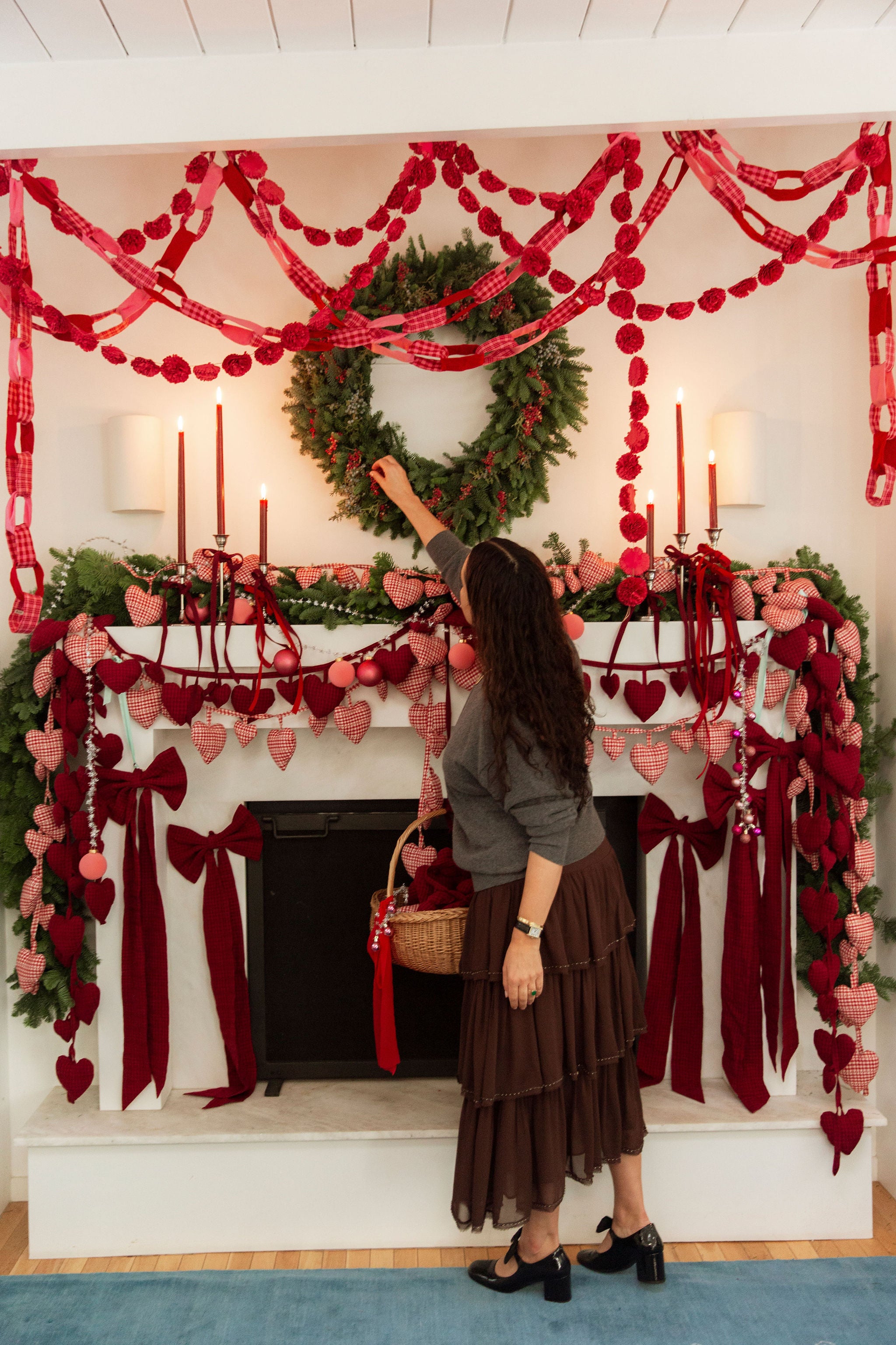 SOHO - Bordeaux Hearts Garland – Heather Taylor Home