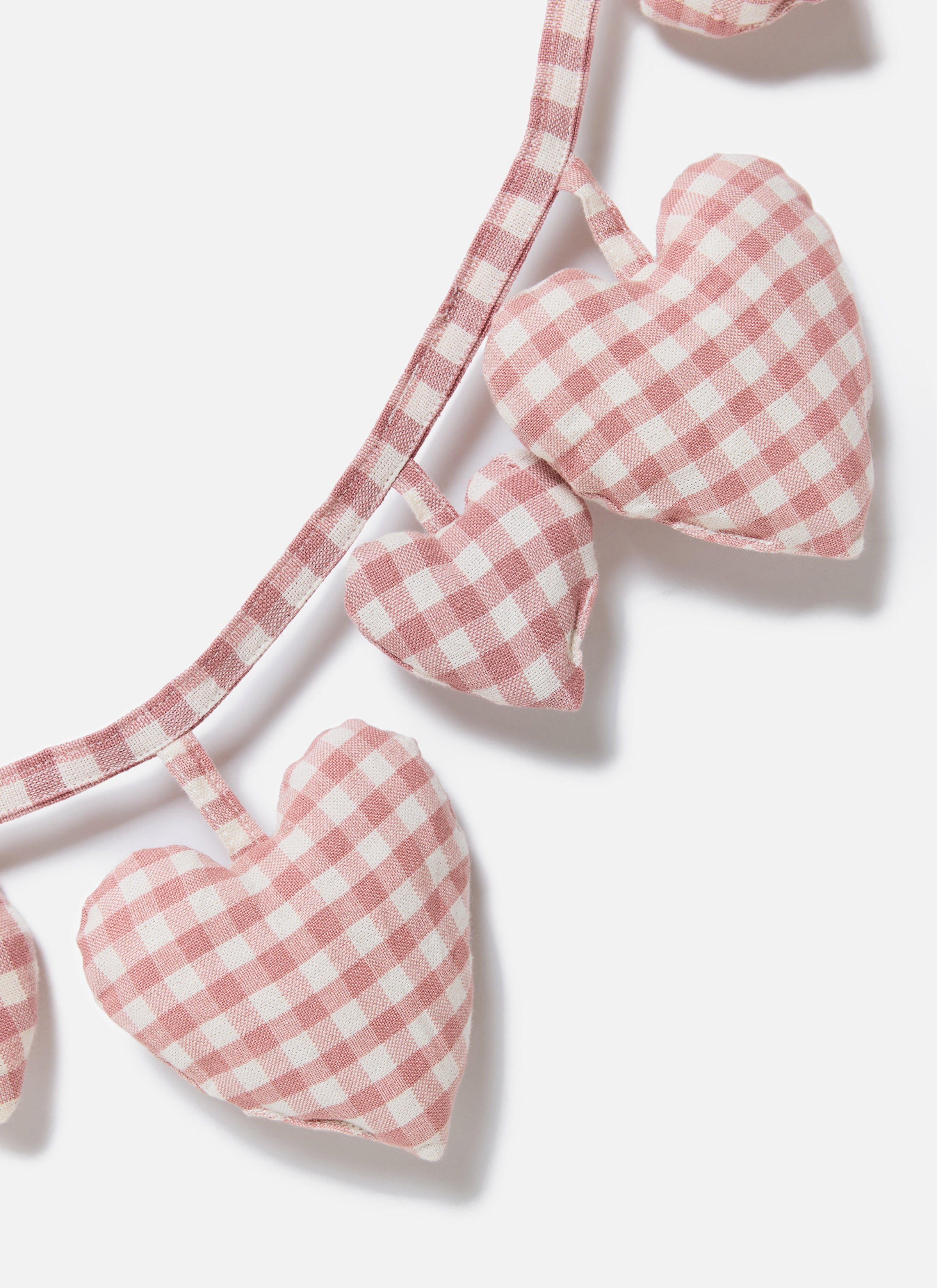 Heather Taylor Home Hearts Garland - Thumbnail 4