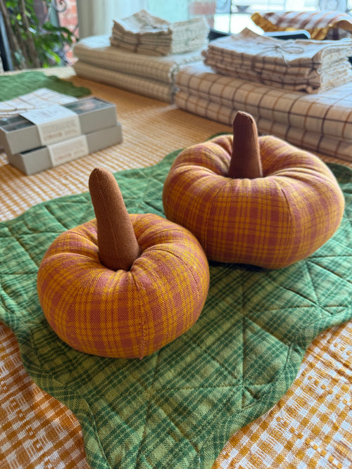 KATHERINE PLAID - Saffron Pumpkin Set