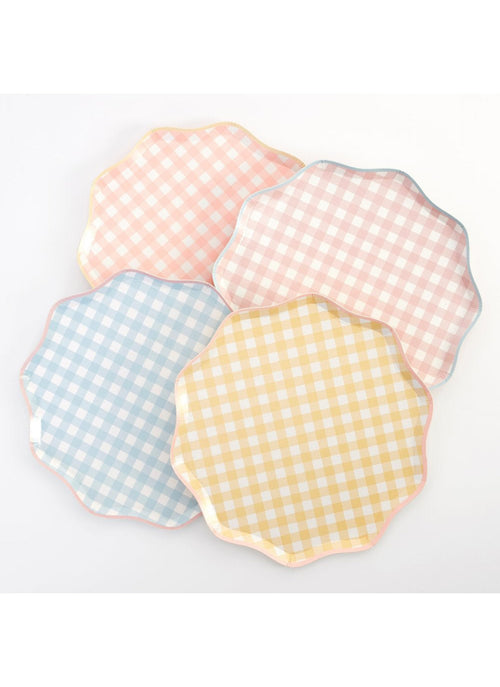 Gingham Dinner Plates (x 12)