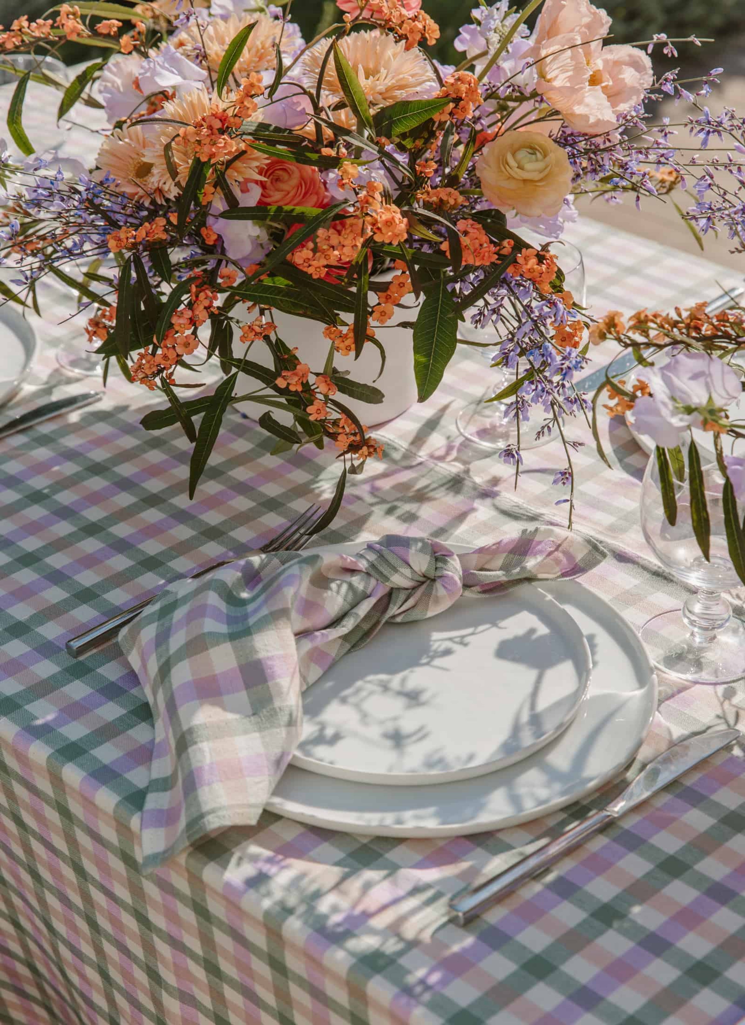 Gingham Blossom Tablecloth - Thumbnail 2