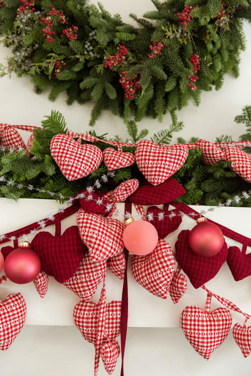 SOHO - Red Hearts Garland