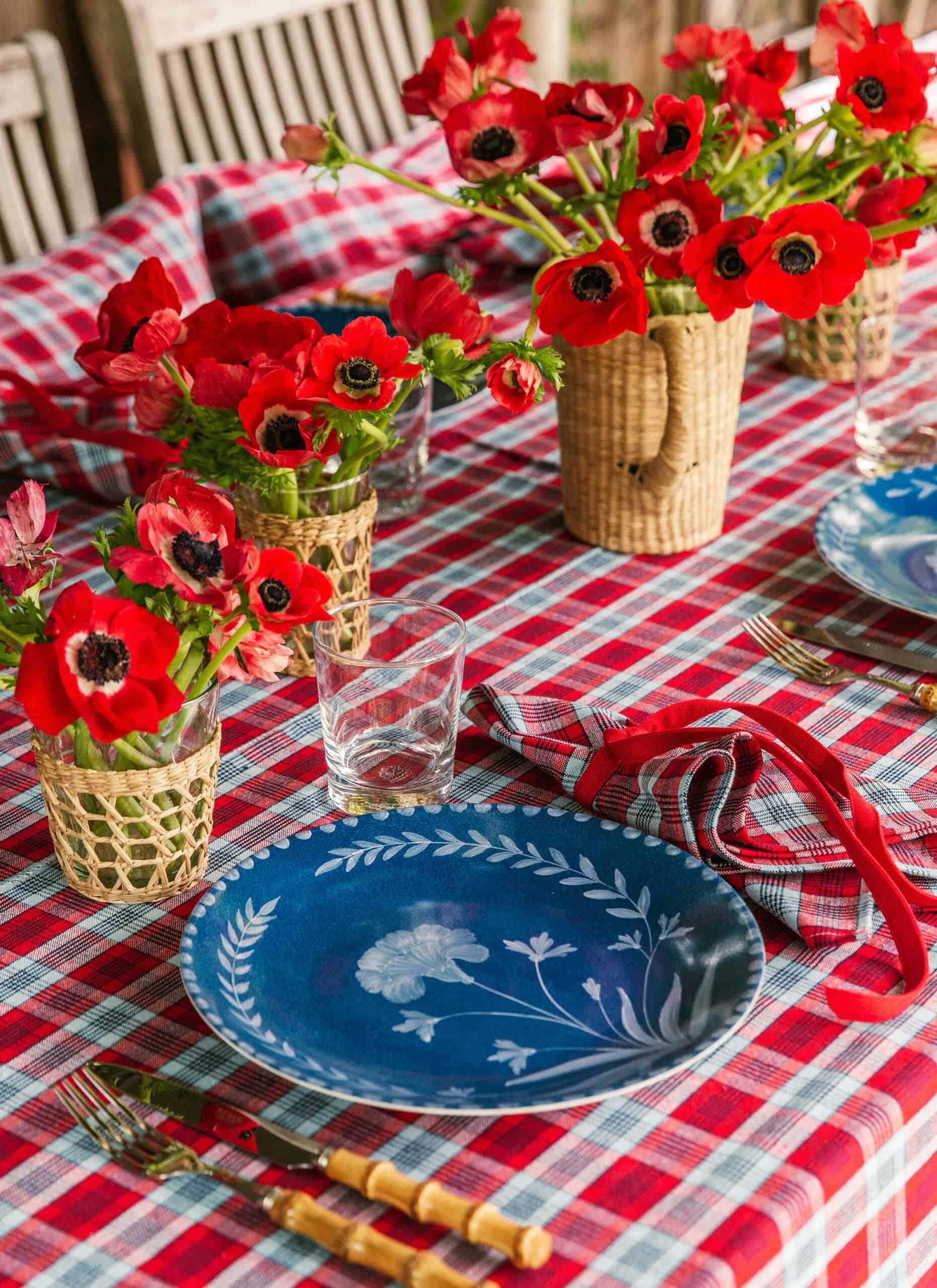 NANTUCKET PLAID Red Tablecloth - Thumbnail 3
