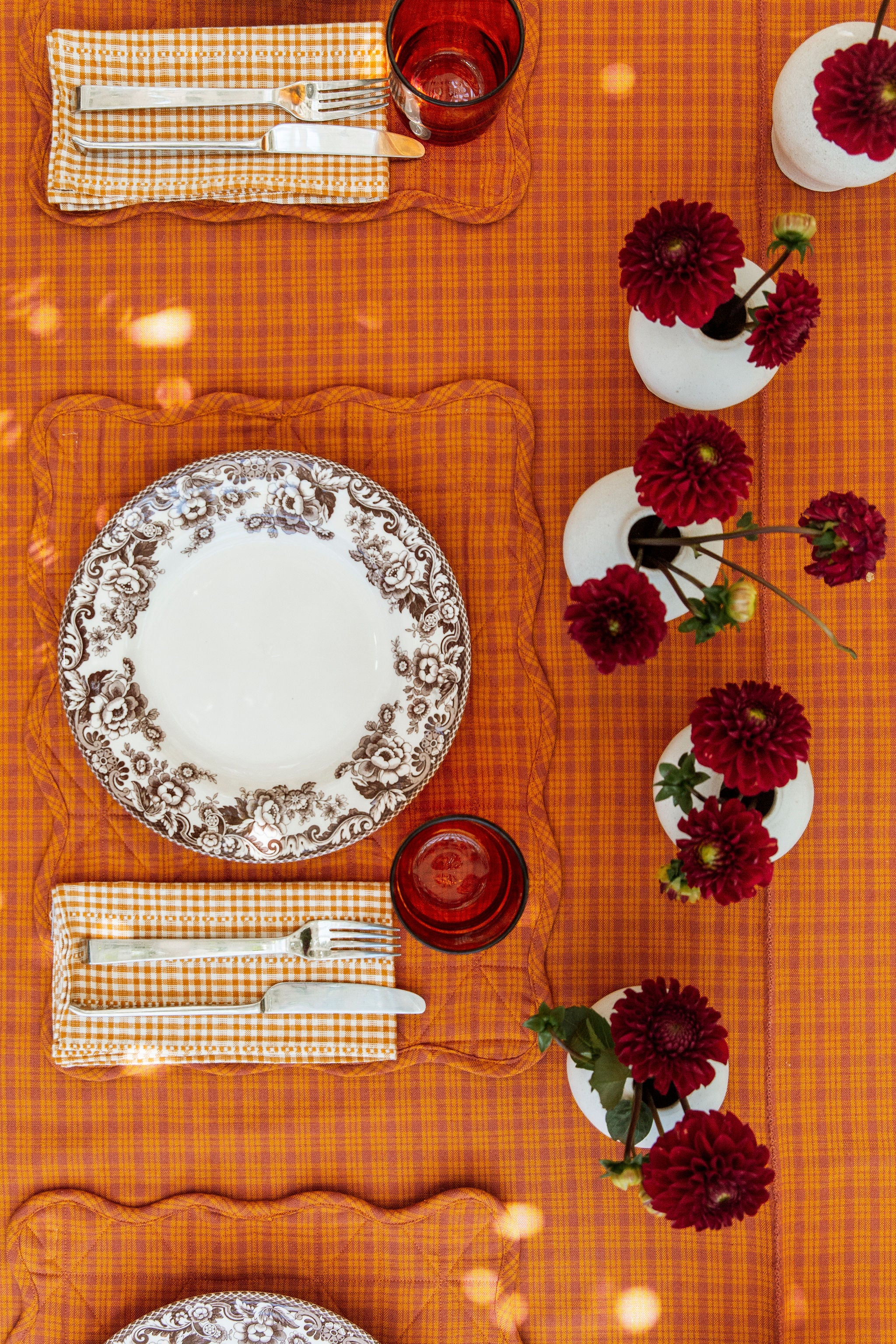 Katherine Plaid Saffron Scalloped Quilted Placemat - Thumbnail 3