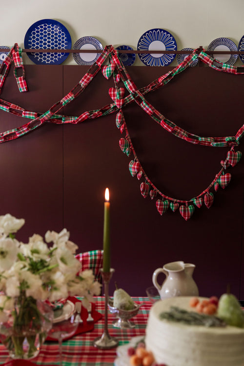 TALIA PLAID - Multi Hearts Garland